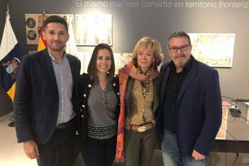  Socialistas de Telde con Fernández de la Vega (Foto TA)