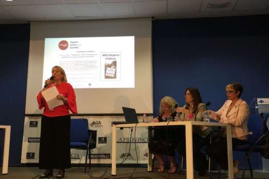  La alcaldesa de Telde, en un debate sobre el papel de la mujer en puestos relevantes (Foto TA)