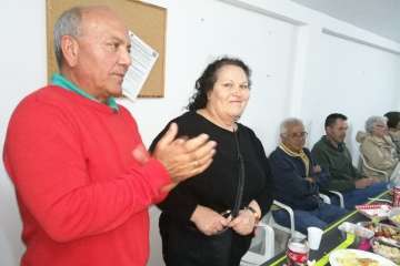 Enramado y brindis popular por el Día de la Cruz en Lomo Guinea (Foto TA)