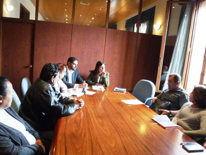 La reunión tuvo lugar en la sala de reuniones de la Alcaldía de Telde (Foto TA)