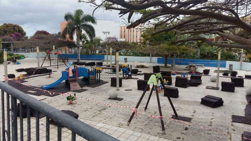 La zona infantil de juegos sigue cerrada (Foto TA)