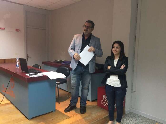 Gregorio Viera y Vanesa Cabrera, en el acto en la sede de la agrupación lanzaroteña de Valterra (Foto TA)