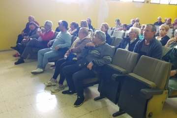 Reuniones habidas durante esta jornada para hallar una solución al transporte de Jinámar al nuevo CAE de El Calero (Foto TA)