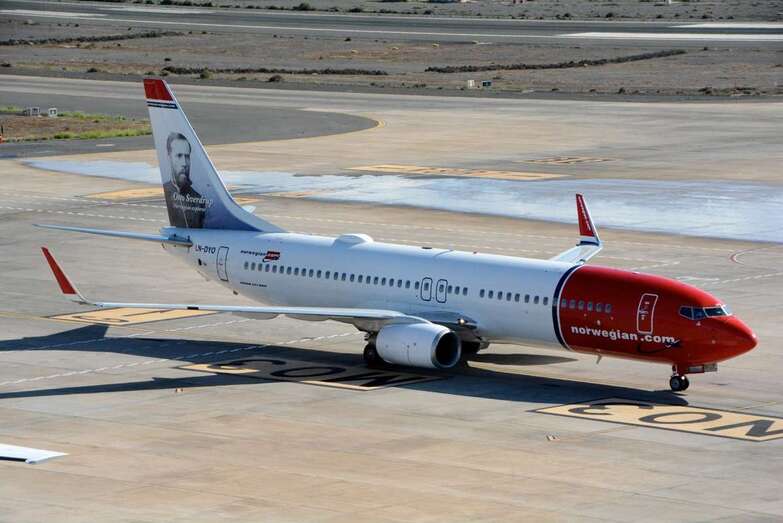 Avión en una pista de Gando (Foto TA)