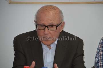 Presentación del libro de Antonio Aguado en la sede socialista de Telde (Foto TA)