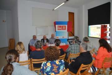 Presentación del libro de Antonio Aguado en la sede socialista de Telde (Foto TA)