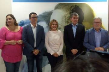 Firma del acuerdo preelectoral entre CC y Unidos por Gran Canaria (Foto TA)