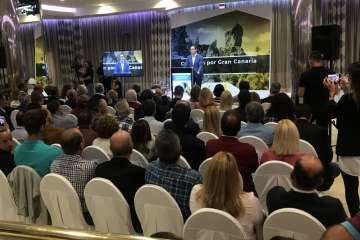 Firma del acuerdo preelectoral entre CC y Unidos por Gran Canaria (Foto TA)