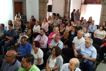 Encuentro de NC en Telde sobre la renta básica (Foto TA)