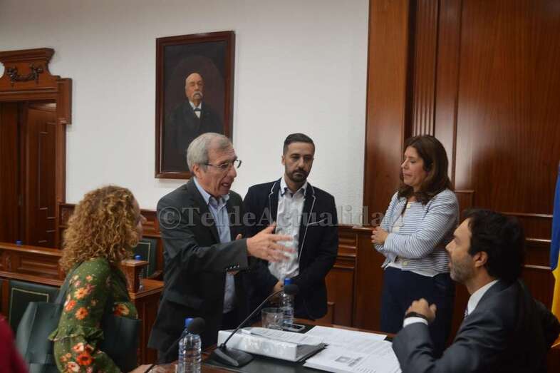 Imagen de archivo de miembros de la Corporación tras un Pleno (Foto TA)