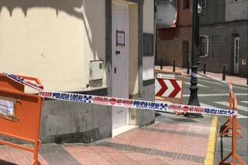 Ciuca lamenta que la falta de mantenimiento lleve al cierre de la entrada de Educación (Foto TA)