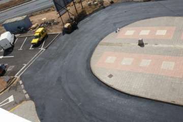 Trabajos de asfaltado en la Rambla de Pedro Lezcano (Foto TA y Jesús Ruiz Mesa)