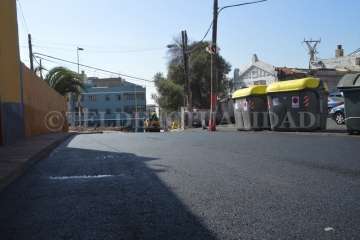 Trabajos de asfaltado en la Rambla de Pedro Lezcano (Foto TA y Jesús Ruiz Mesa)