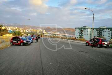 Controles de la Policía Canaria en Jinámar (Foto TA)