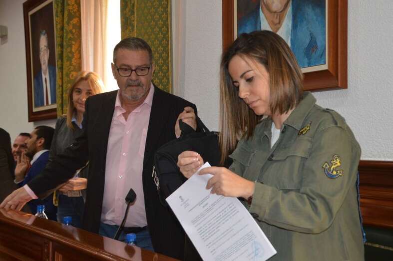 Los ediles socialistas Gregorio Viera y Saraiba Leal, en un Pleno de Telde (Foto TA)