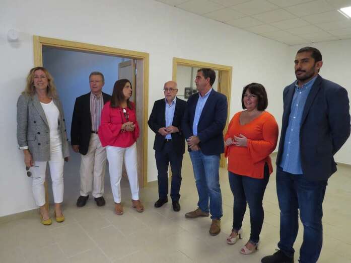 Imagen de la visita al futuro Centro de la Infancia de Jinámar (Foto TA)