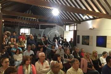 Firma del acuerdo electoral entre CC y CCD en la sede del Círculo Cultural de Telde (Foto TA)