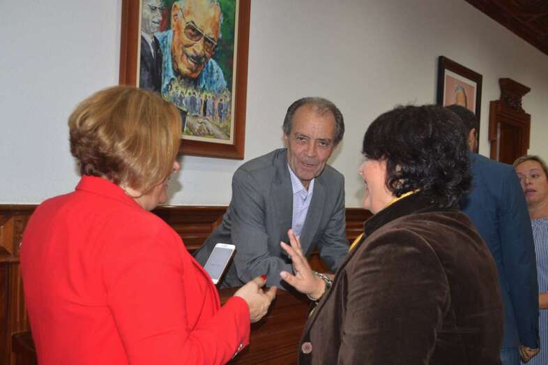 Los tres ediles del Partido Popular se desmarcaron del resto de grupos y optaron por la abstención (Foto TA)