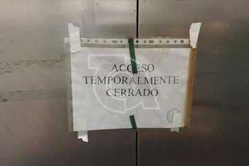 Cierra el Mercado de Telde por riesgo eléctrico entre el llanto y la impotencia de sus puesteros (Foto TA)