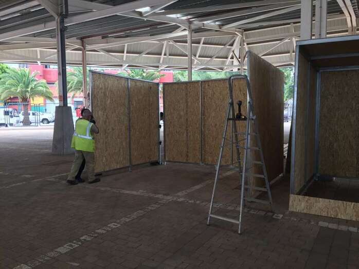 Instalación de las casetas en el Área de Narea (Foto TA)