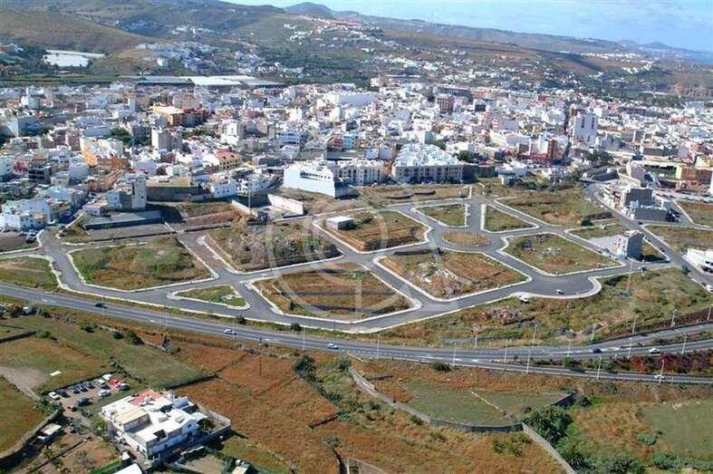 Vista aérea de la urbanización Arauz donde estaba prevista la construcción de casi 850 viviendas (Foto TA)