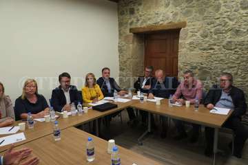 Antona se reúne con empresarios de Telde, visita el Mercado Municipal y la finca Los Olivos (Foto TA)