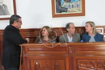 Gregorio Viera visibiliza en el Pleno la brecha del grupo municipal socialista en dos bandos (Foto TA)