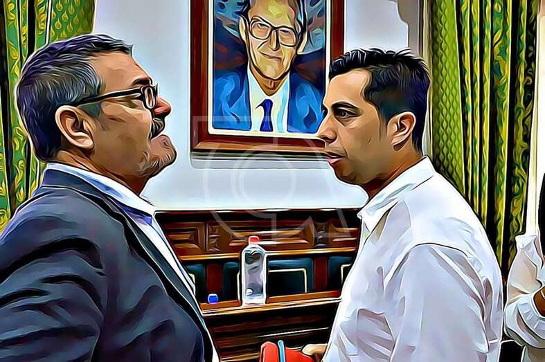 Gregorio Viera (i), en una imagen de archivo junto al también edil socialista Alejandro Ramos (Foto TA)