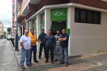 La supuesta protesta antifascista en Telde se queda sin voz (Foto TA)