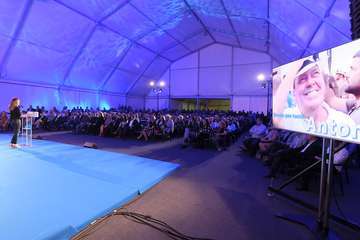 El PP hace 'leyenda' del partido al militante teldense Antonio Guedes (Foto TA y Acfi Press)