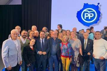 El PP hace 'leyenda' del partido al militante teldense Antonio Guedes (Foto TA y Acfi Press)