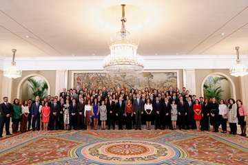 Teresa Reyes, secretaria general de la Junta de Gobierno de Telde, en una audiencia de Felipe VI (Foto TA)