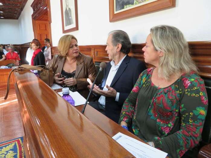 Sonsoles Martín, José Suárez y Mari Carmen Castellano, concejales del PP (Foto TA)