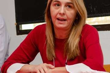 Los socialistas presentan y firman el documento Compromiso por Telde (Foto TA)