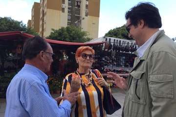 Visita del PP al mercadillo dominical de Jinámar (Foto TA)