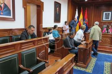 Sesión extraordinaria del Pleno del Ayuntamiento para el sorteo de las mesas electorales (Foto TA)
