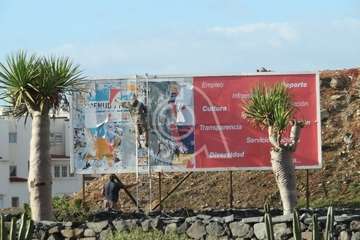 El PSOE de Telde retira la valla denunciada ante la Junta Electoral (Foto TA)