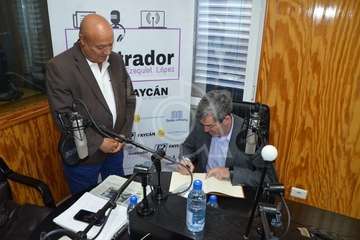 Fernando Clavijo, en el programa El mostrador de Radio Faycán (Foto TA)
