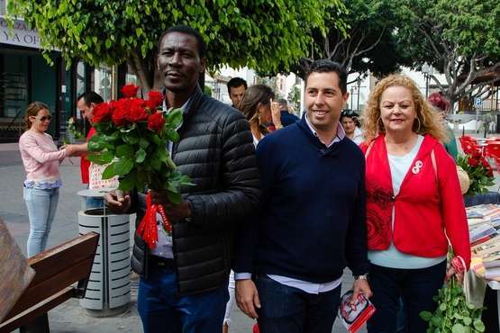  El PSOE, de campaña electoral por Los Llanos de Telde (Foto TA)