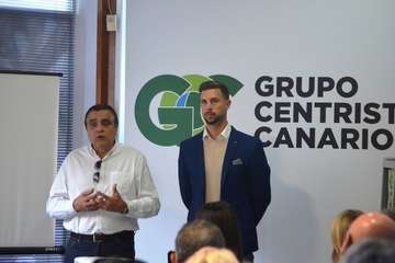 Charla sobre urbanismo en la sede del Grupo Centrista Canario de Telde (Foto TA)