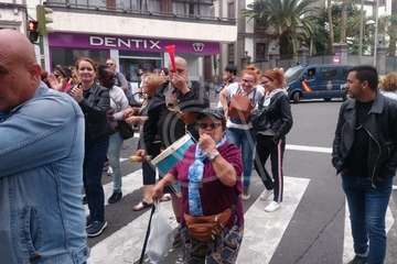 Los inquilinos de Visocan en Telde y de la RSP de Jinámar, en la protesta capitalina del Primero de Mayo (Foto TA)