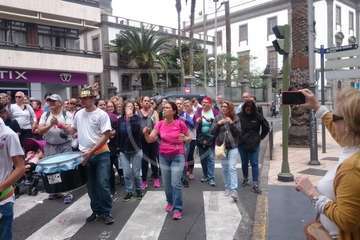 Los inquilinos de Visocan en Telde y de la RSP de Jinámar, en la protesta capitalina del Primero de Mayo (Foto TA)