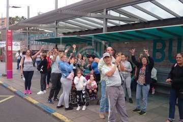 Los inquilinos de Visocan en Telde y de la RSP de Jinámar, en la protesta capitalina del Primero de Mayo (Foto TA)