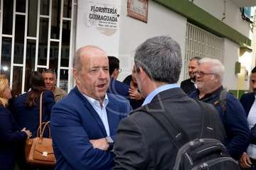 Clavijo palpa en Telde las necesidades de su zona comercial abierta (Foto TA)