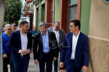Clavijo palpa en Telde las necesidades de su zona comercial abierta (Foto TA)