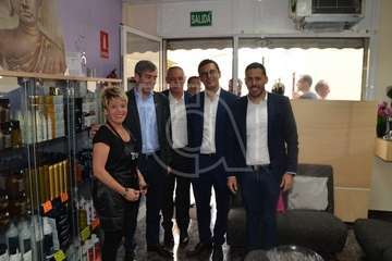 Clavijo palpa en Telde las necesidades de su zona comercial abierta (Foto TA)