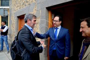 Clavijo palpa en Telde las necesidades de su zona comercial abierta (Foto TA)