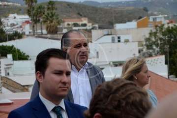 Clavijo palpa en Telde las necesidades de su zona comercial abierta (Foto TA)