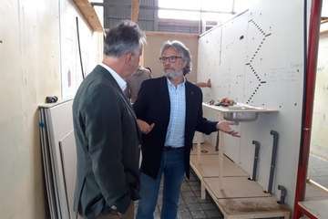 Torres conoce de primera en Telde el trabajo de Yrichen contra las adicciones (Foto TA)