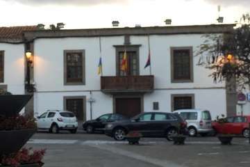 Telde se suma al dolor nacional por la muerte del exministro Rubalcaba (Foto TA)